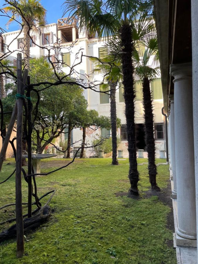 In A Lovely Garden Biennale Flat Venice Ngoại thất bức ảnh